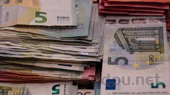 世界十大最不值钱货币2025年排行榜前十名榜单出炉