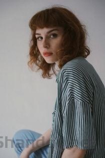 世界上手指甲最长的女人