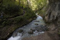 世界上最大的洞穴通道，韩松洞可容纳72亿人