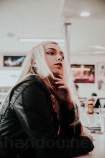 世界上体毛最多的人：美国艾米丽·苏珊