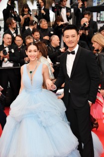 中国最火的男一号是谁中国比较火的男星