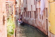 2024寒假十大旅游胜地 哈尔滨冰雪世界上榜九寨沟排名第六