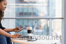 世界上最赚钱的十大职业排行榜 工作稳定收入高