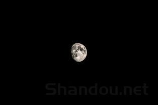 世界上最遥远个性签名,描写情感的句子 世上最遥远的人,或许就是离你最近的人