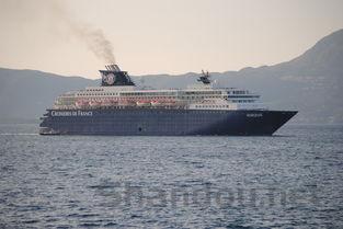 全球最可怕的海,透明度达72米,世界上最透的海水